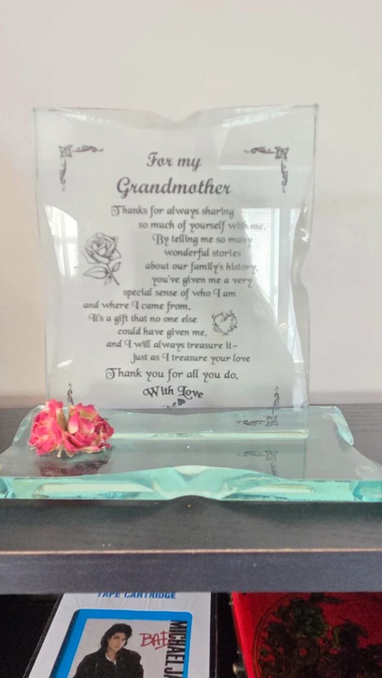 Grandmother Glass Keepsake Plaque Floral Sentimental Gift Freestanding Decor